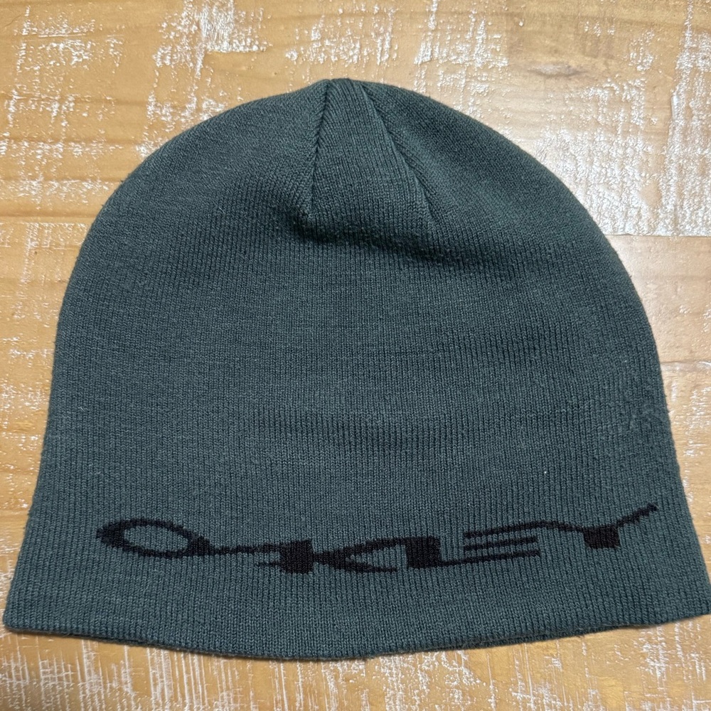Oakley Men's Dark Gray Beanie
